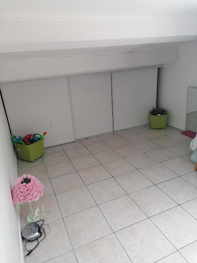 Appartement Meuble A Villeneuve Les Maguelone Екстер'єр фото